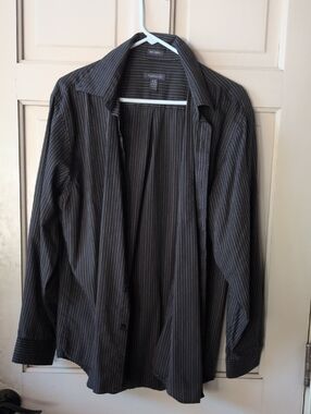 Van Heusen Men's Black Pinstripe Dress Shirt